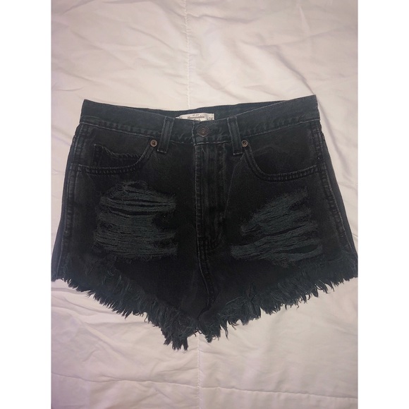 Abercrombie & Fitch Pants - • Think in Black •